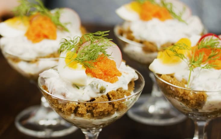 Mini-silltårta med matjesill, rödlök & gräslök - Recept | Pågen